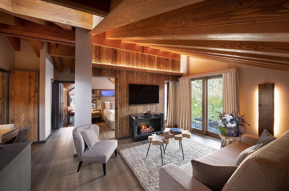 Le Massif Hotel & Lodge Courmayeur The Leading Hotels Of The World ภายนอก รูปภาพ