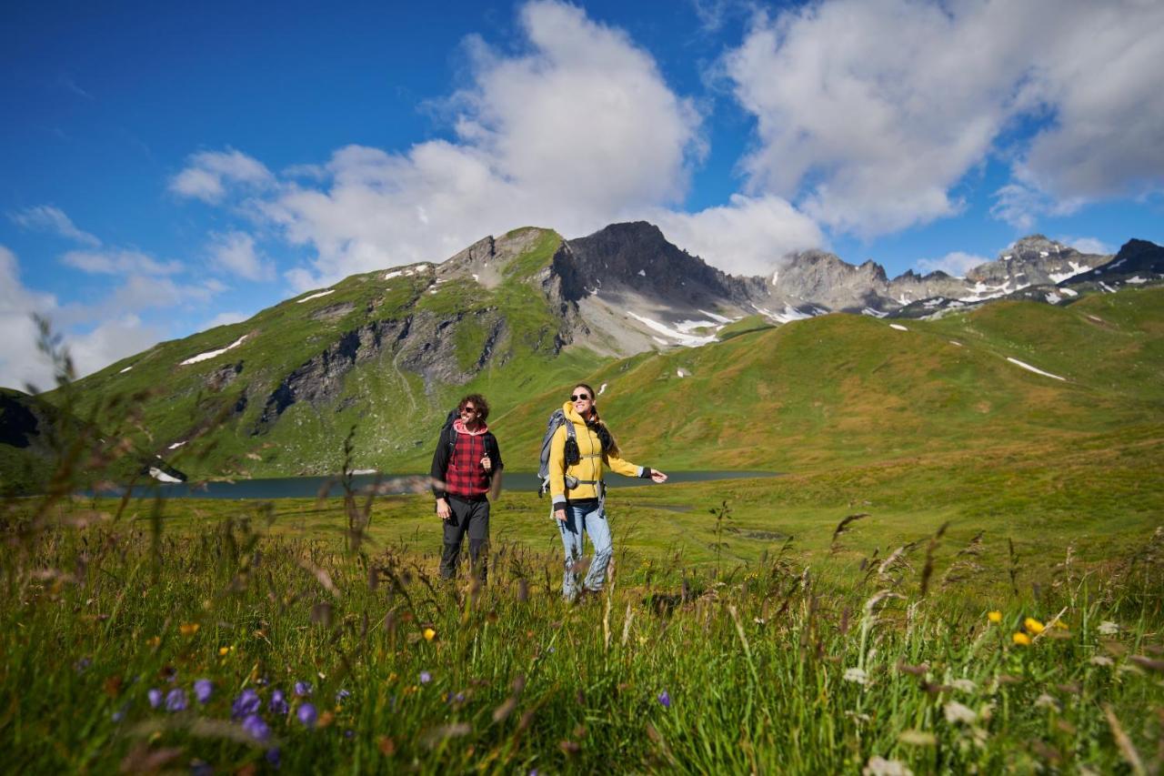 Le Massif Hotel & Lodge Courmayeur The Leading Hotels Of The World ภายนอก รูปภาพ