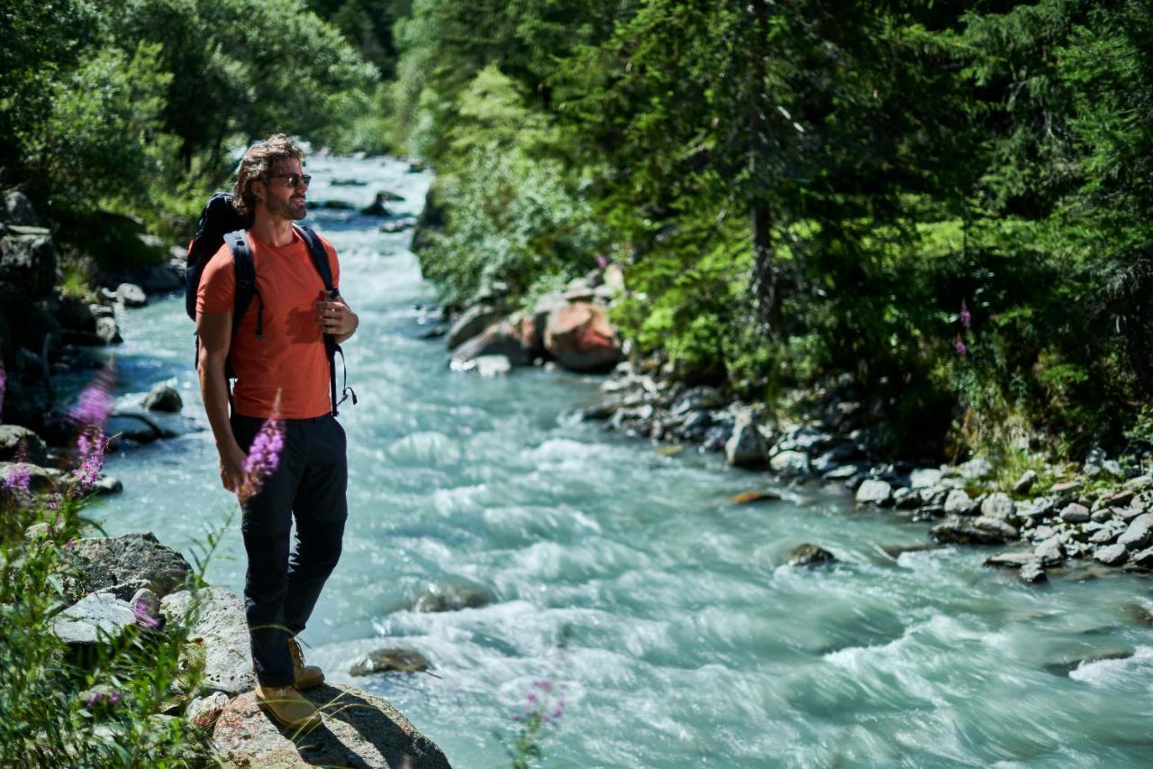 Le Massif Hotel & Lodge Courmayeur The Leading Hotels Of The World ภายนอก รูปภาพ