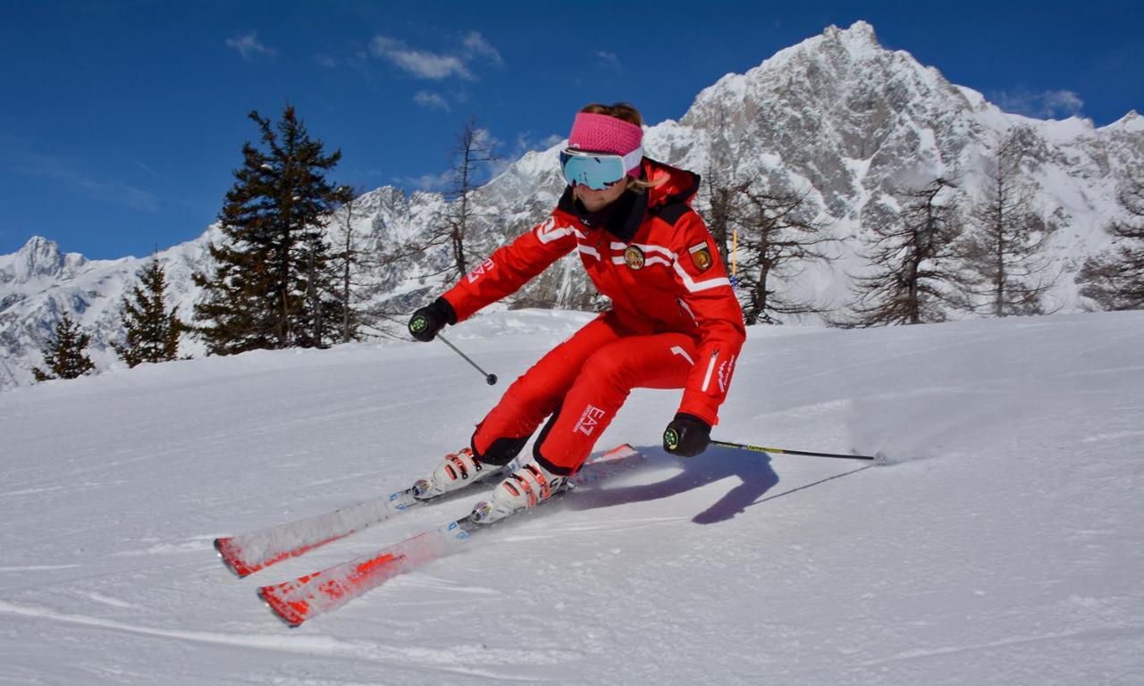 Le Massif Hotel & Lodge Courmayeur The Leading Hotels Of The World ภายนอก รูปภาพ