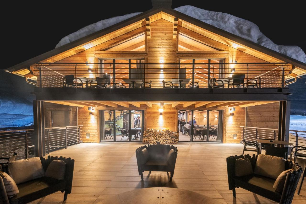 Le Massif Hotel & Lodge Courmayeur The Leading Hotels Of The World ภายนอก รูปภาพ