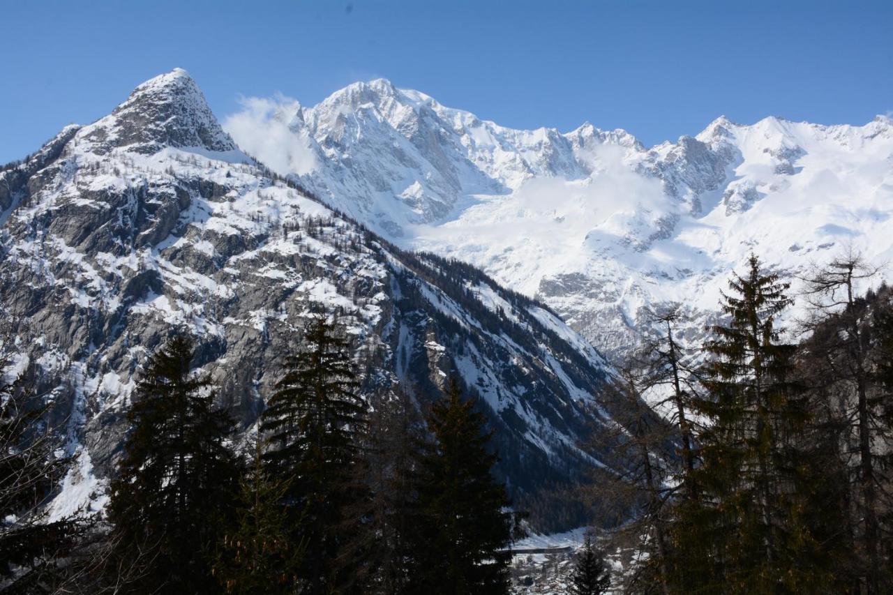 Le Massif Hotel & Lodge Courmayeur The Leading Hotels Of The World ภายนอก รูปภาพ
