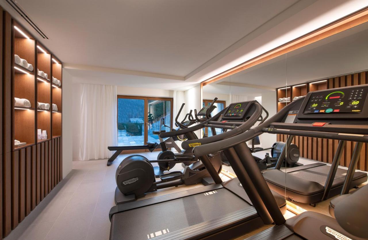 Le Massif Hotel & Lodge Courmayeur The Leading Hotels Of The World ภายนอก รูปภาพ