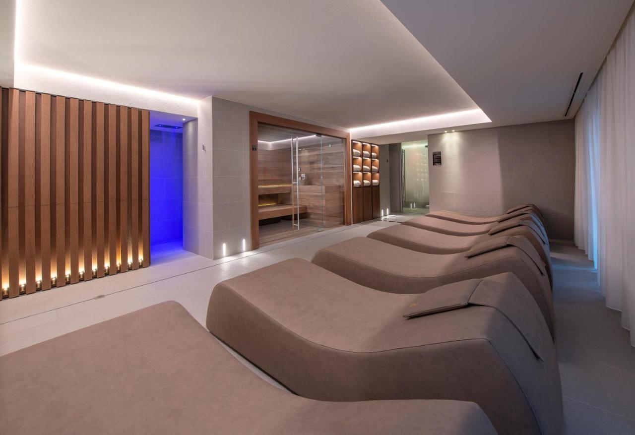 Le Massif Hotel & Lodge Courmayeur The Leading Hotels Of The World ภายนอก รูปภาพ