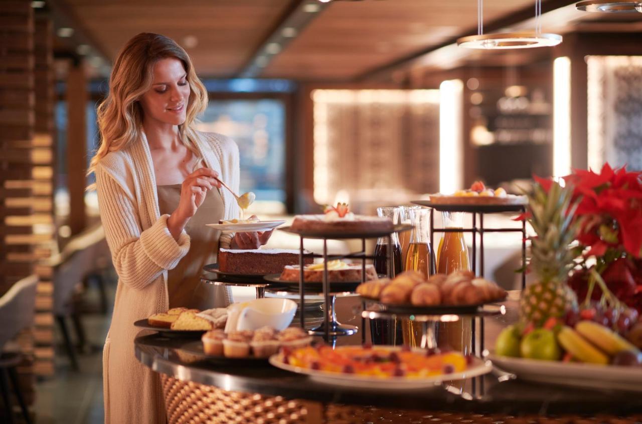 Le Massif Hotel & Lodge Courmayeur The Leading Hotels Of The World ภายนอก รูปภาพ