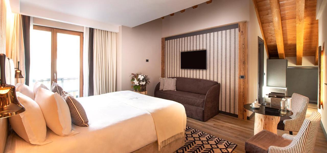 Le Massif Hotel & Lodge Courmayeur The Leading Hotels Of The World ภายนอก รูปภาพ